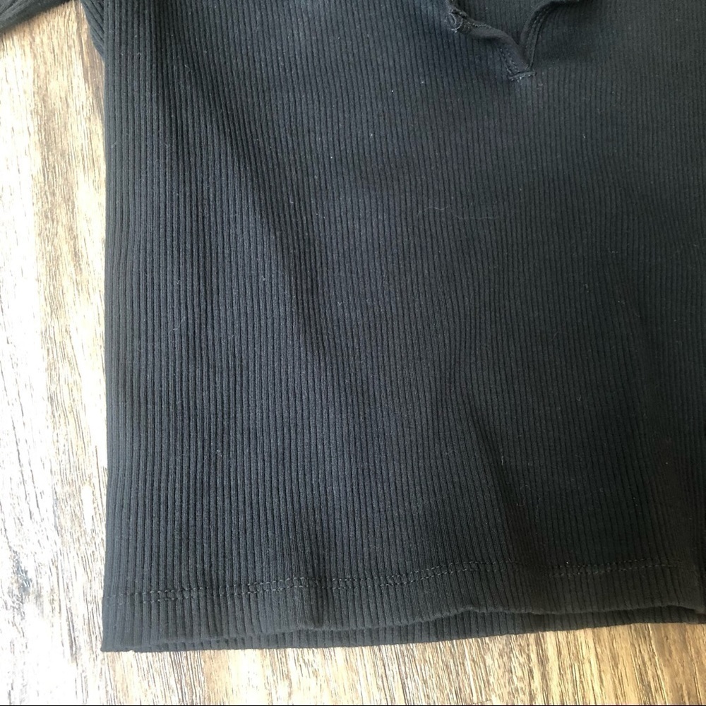 Zara Basic Short Sleeve Ribbed Crop Top - Picture 4 of 7